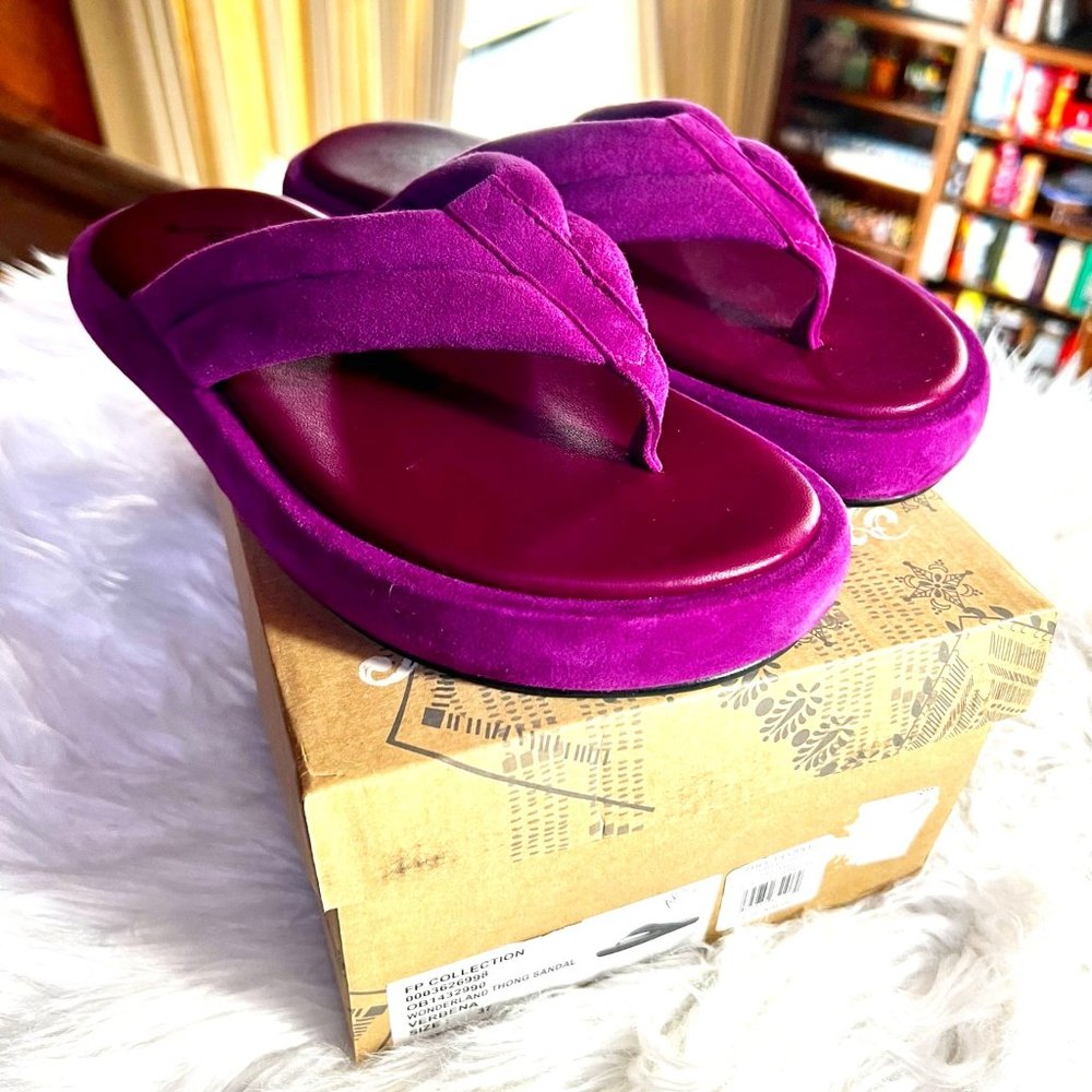 FREE PEOPLE WONDERLAND THONG SANDAL SIZE 37